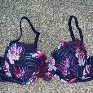 NWOT Victoria’s Secret pink date push-up bra